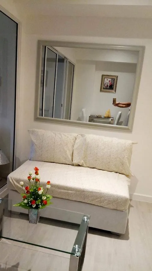 Azure Urban Residences- Beach View Manila 0*,