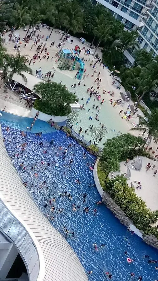 Azure Urban Residences- Beach View Manila Apartment